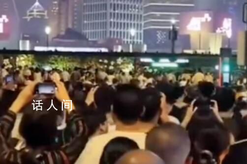 假期人山人海:外滩放眼望去人人人