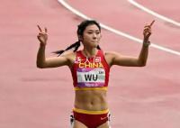 吴艳妮赛后感谢母亲到场支持 吴艳妮轻松晋级决赛