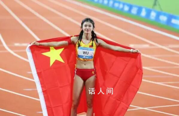 吴艳妮坦然面对抢跑风波:我没事儿