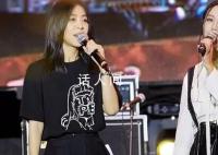 陈粒音乐节歌词被改 离谱又好笑
