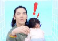 向佐直播抱女儿违规了 这到底是咋回事呢