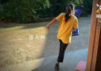 姐姐带着智障妹妹逃婚 28岁智障女子被迫嫁给34岁二婚男