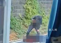 湖北疑发生当街锤人致死事件 目前此事警方在处理