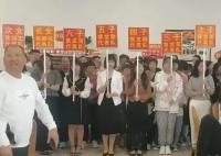 27个重孙排队给老人磕头拜寿 奶奶激动得晚上觉都睡不好