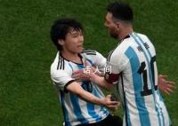 曝梅西将获得第八座金球奖 下月来华踢球