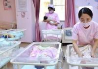去年我国一孩出生数量低于450万 2022年出生人口956万人