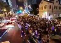 以色列首都爆发集会要求总理下台 道路水泄不通