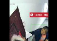 男子遭楼下老人砸门咒骂1年暴瘦20斤 网友：这如何能忍哦