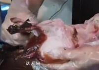 女子称买烤鸭遇店员做假动作片肉 事后看视频才发现的觉得很黑心