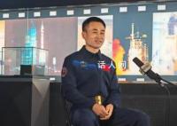 航天员唐胜杰曾开过6种战斗机 不到两年时间里学习了上百门课