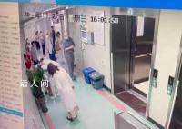眼科护士45秒救回卡喉幼童 情况十分危急