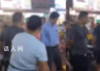 老人街边摆摊被收4000元摊位费 这些摆摊区域都已被当地村委外包出去
