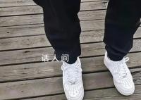 被诬陷地铁偷拍男子穿涉事鞋出庭 两名女生没有出席