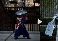 妈妈用床单为儿子缝十多套古装 为3岁儿子拍出了国风大片