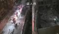 球馆坍塌 家长哭喊“我儿子在里面”