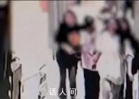 14岁女儿被打父亲悬赏1万找施暴者 希望她们给孩子道歉并接受惩罚