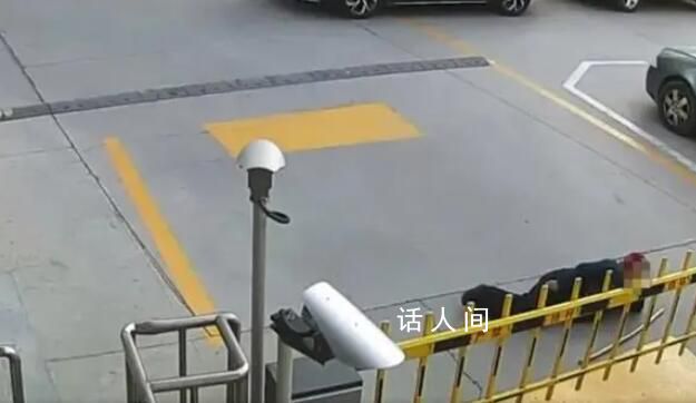 男子意外碾死躺闸杆下老太被判无罪 法院：司机不负有预见义务