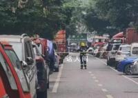 重庆一小区毒气泄漏 4人疑中毒