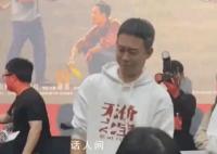 张译拒绝给狂飙实体书签名 表情还很嫌弃