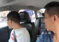 大学生变脑瘫儿父亲不离不弃 用坚定的父爱温暖着这位年轻的生命