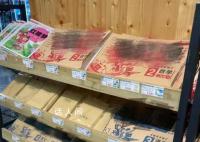中国试卷“出海” 网友：在国外一样得做题