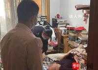 男子2天没上班同事报警救他一命 目前已脱离危险