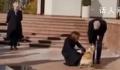 摩尔多瓦总统爱犬咬伤奥地利总统 解释说附近人群让她的狗受到了惊吓