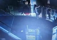 15岁女孩KTV陪酒坠楼画面曝光 多处粉碎性骨折后续需康复治疗