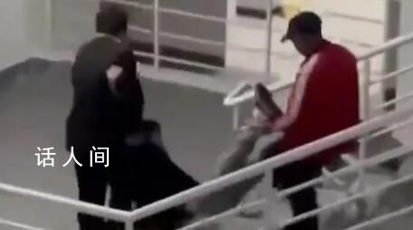 当事人回应男扮女装闯高校女寝 自己并非是被保安电晕