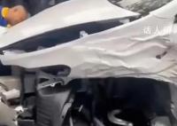 连撞11车特斯拉车主:当天刚上牌