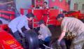 刘亦菲8秒给赛车换轮胎 网友：这算是法拉利最美换胎工了吧