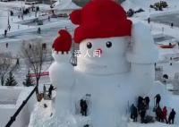 哈尔滨迎来今冬首个大雪人 历经十天的筑造现已初具模样