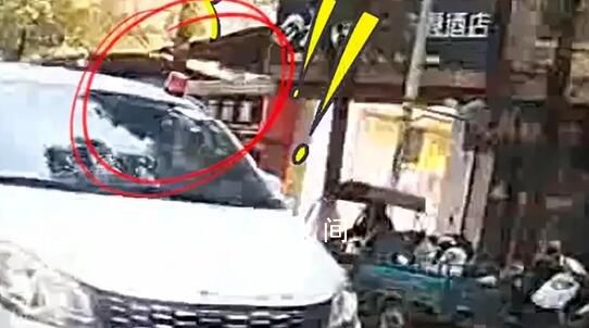 男子网购警灯装私家车:想“拉风”