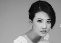 周海媚母亲悼念女儿:家人以你为荣