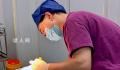 女子长期穿光腿神器导致迈不开腿 以后再也不以健康为代价去打扮了