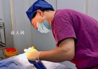 女子长期穿光腿神器导致迈不开腿 以后再也不以健康为代价去打扮了