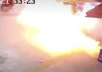 汕头路面发生爆炸井盖被炸飞 目前暂未接到人员伤亡情况