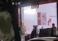 “三腺肉”流向早餐店做云吞馅 已被警方带回调查