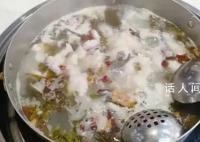 顾客称吃自助餐多打荤菜被店员指责 商家：荤菜易亏本要荤素搭配