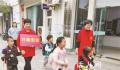 58个共享奶奶排班轮流帮邻居带娃 他们续写好人有好报的温暖