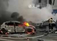 俄一城市遭炮击 炸弹直接掉在公路上
