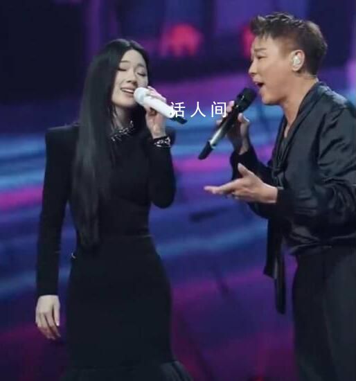 看得出来陶喆真的很满意 一开口就让人陷入回忆