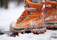 南方小土豆到北方跳了一天的雪 尽情玩耍体验滑雪
