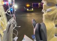 波音客机飞行时舱门脱落紧急返航 起飞后一扇门不见了