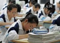 河南一班主任让全班学生发毒誓 教体局：学校正调查处理