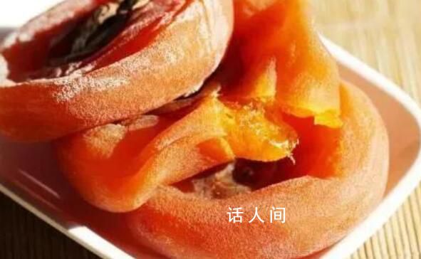 连吃10个柿饼男子差点肠穿孔 这是咋回事?