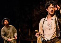 郑云龙入职人艺引争议 人社局回应