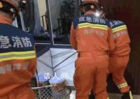 海南一居民家中出现五爪金龙 目前这只水巨蜥被捕获并移交给相关部门