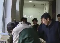 市委书记晚上不打招呼调研被拦 核实身份后才开门