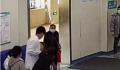 女子颅内出血医生果断帮缴检查费 患者：紧急的关头有人帮忙救活一条命